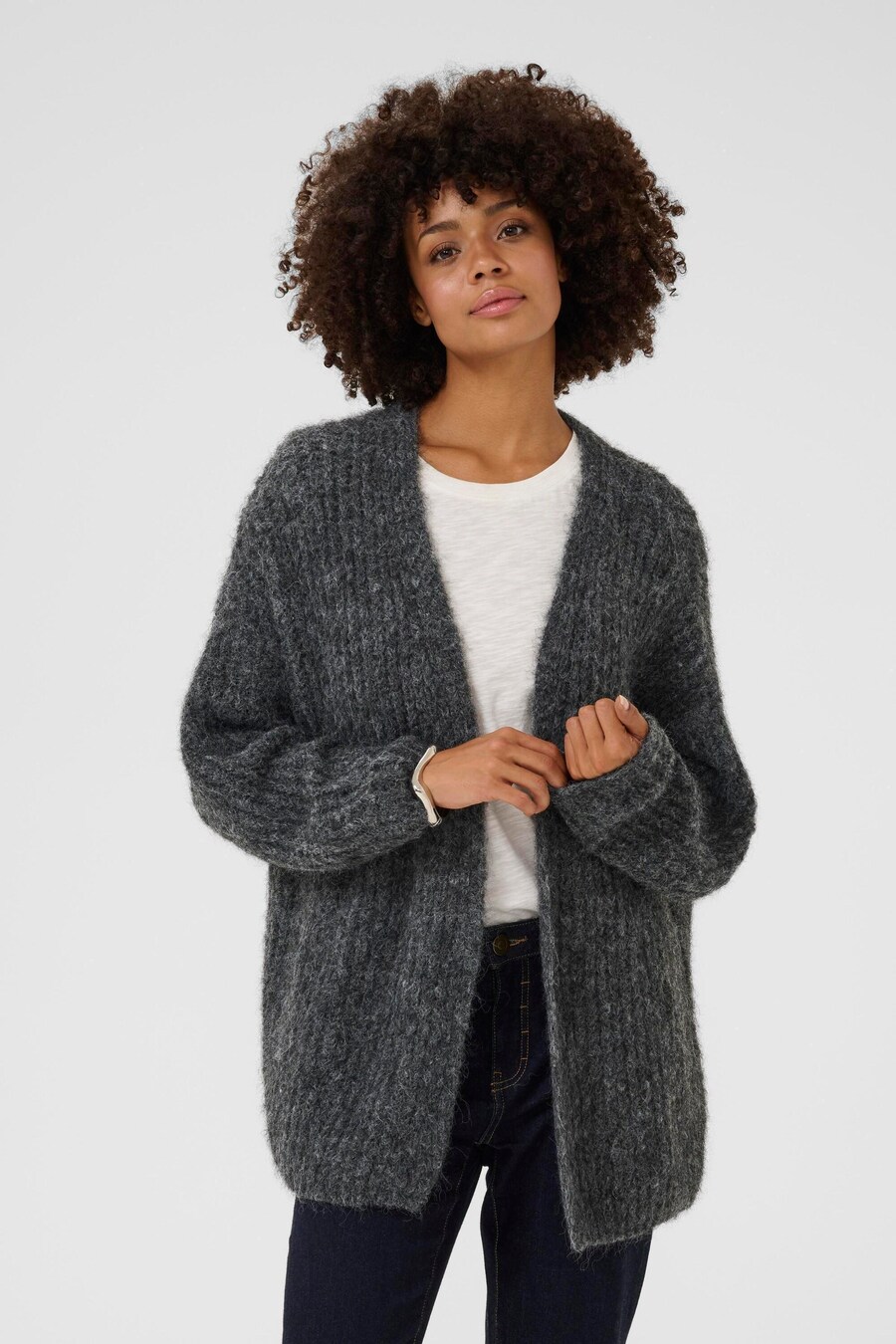 Вязаный кардиган CULTURE CUbrava, mottled black
Вязаный кардиган CULTURE CUbrava, mottled black