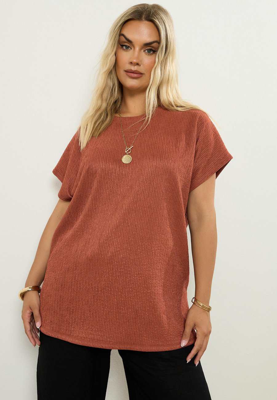 Футболка Yours Clothing TEXTURED, Orange/Ochre, Красный, Футболка Yours Clothing TEXTURED, Orange/Ochre
Футболка Yours Clothing TEXTURED, Orange/Ochre, Красный, Футболка Yours Clothing TEXTURED, Orange/Ochre