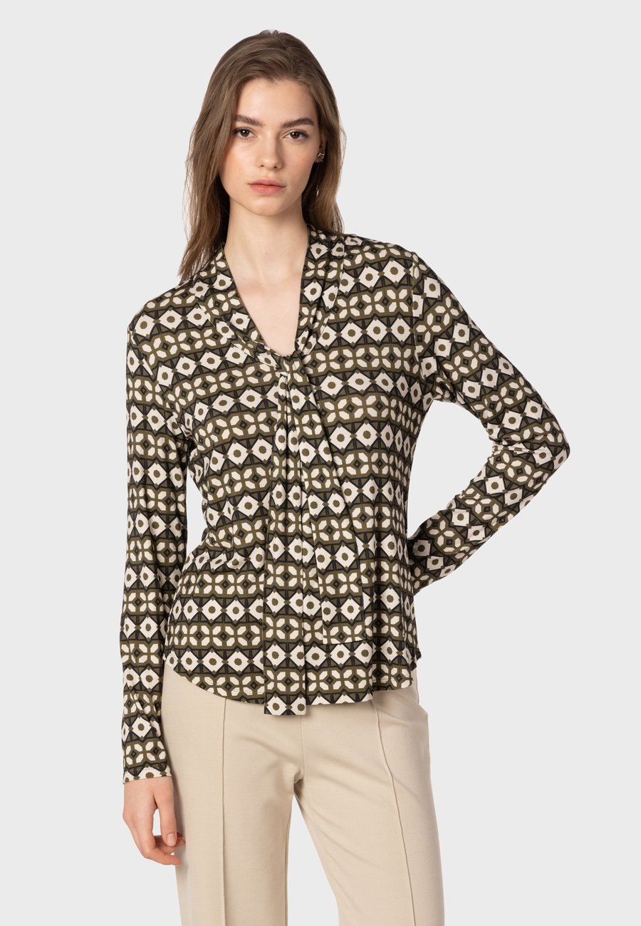 Блуза NAULOVER Blouse, Dark Khaki/Dark Green
Блуза NAULOVER Blouse, Dark Khaki/Dark Green