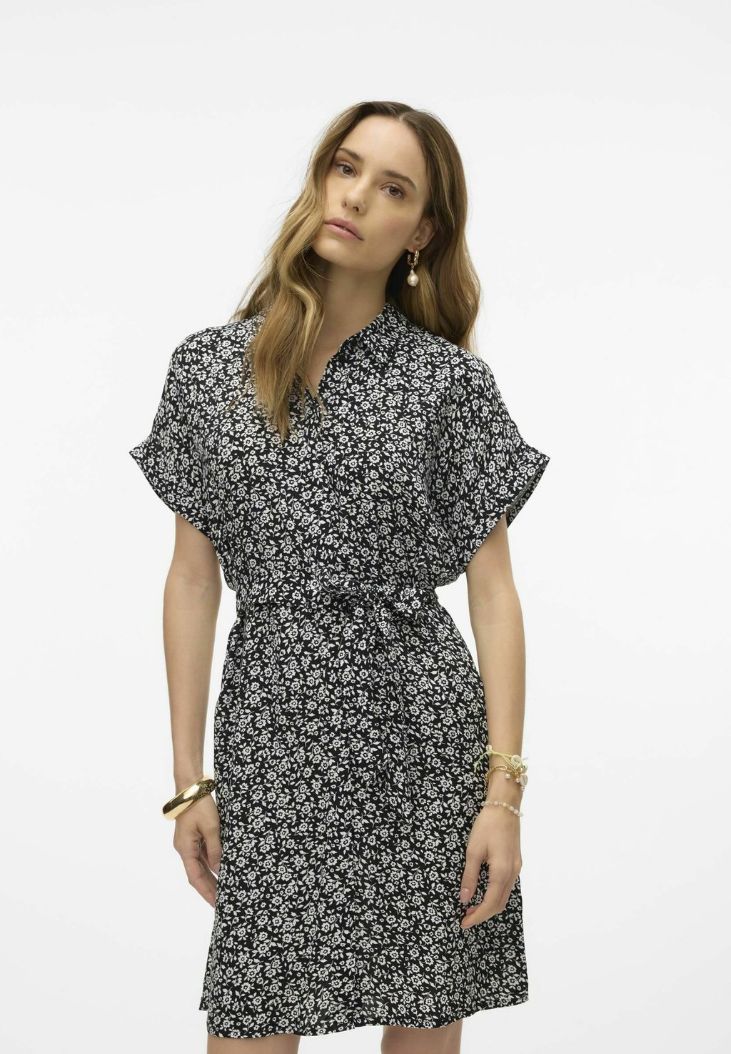 Платье-рубашка VMEASY Vero Moda, черный
Платье-рубашка VMEASY Vero Moda, черный