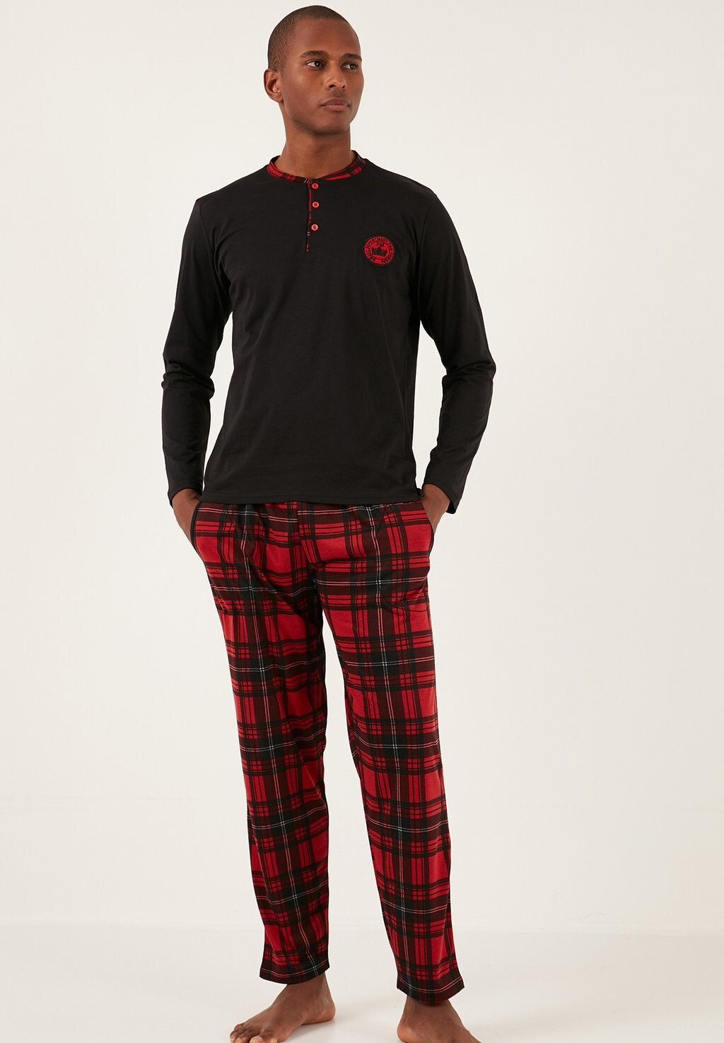 Пижамный комплект REGULAR FIT Buratti, черный
Пижамный комплект REGULAR FIT Buratti, черный