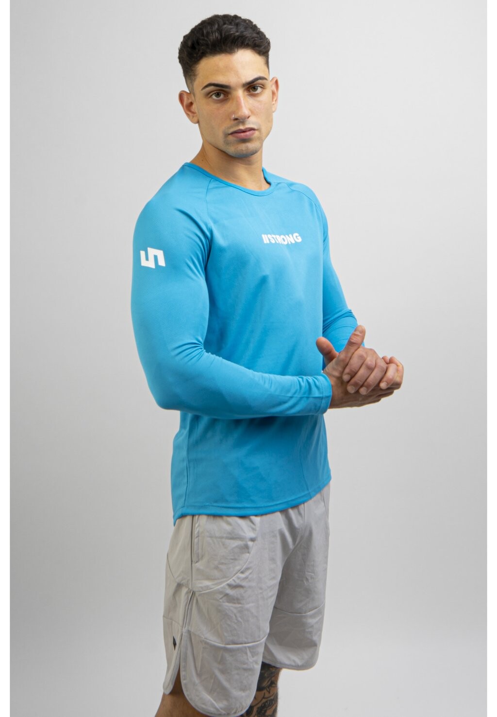 Топ с длинными рукавами CLASSIC Stay Strong Sports, синий
Топ с длинными рукавами CLASSIC Stay Strong Sports, синий