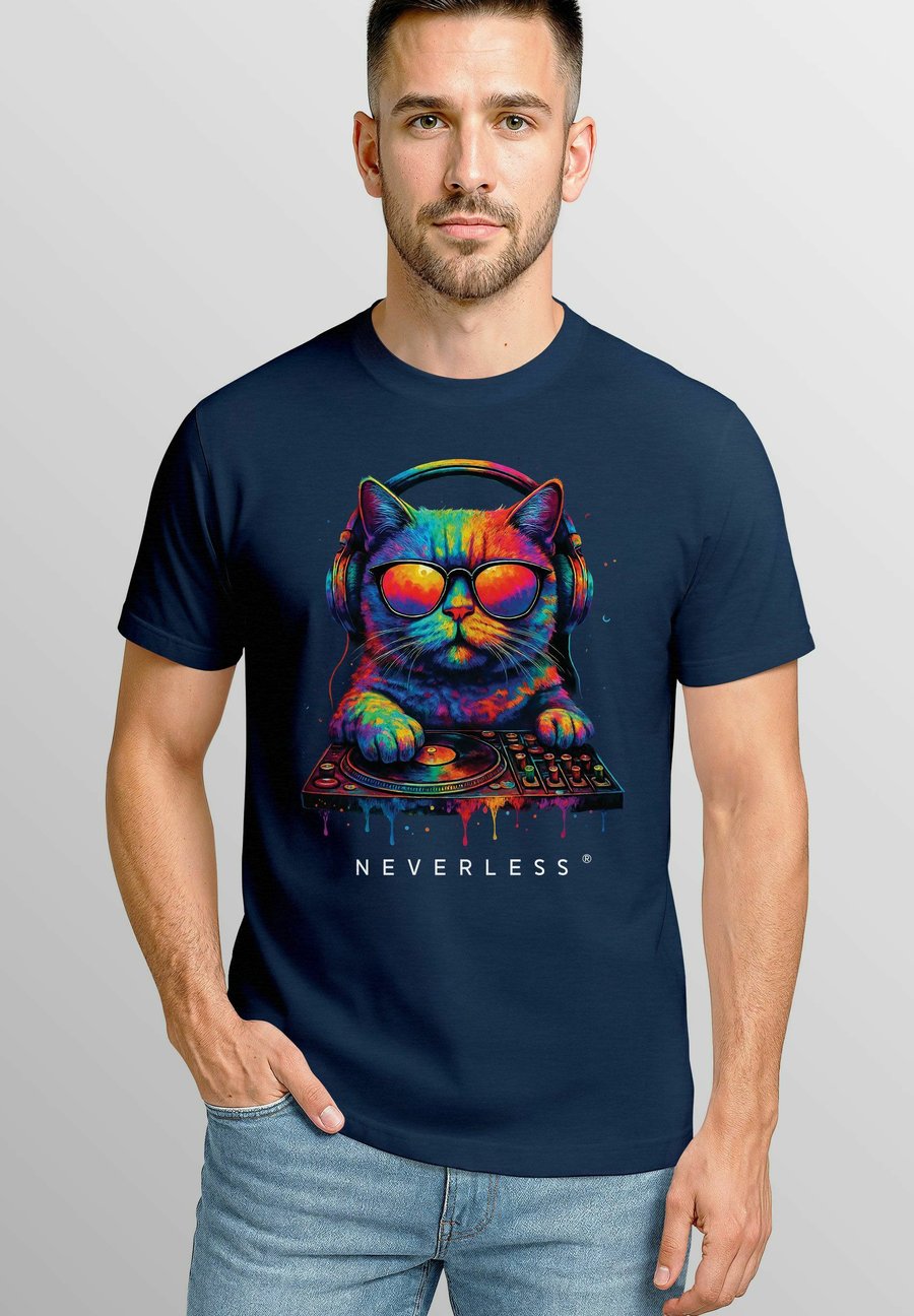 Футболка Neverless DJ MUSIK FESTIVAL EDM MIT KATZENMOTIV, Navy/Dark Blue, Синий, Футболка Neverless DJ MUSIK FESTIVAL EDM MIT KATZENMOTIV, Navy/Dark Blue
Футболка Neverless DJ MUSIK FESTIVAL EDM MIT KATZENMOTIV, Navy/Dark Blue, Синий, Футболка Neverless DJ MUSIK FESTIVAL EDM MIT KATZENMOTIV, Navy/Dark Blue