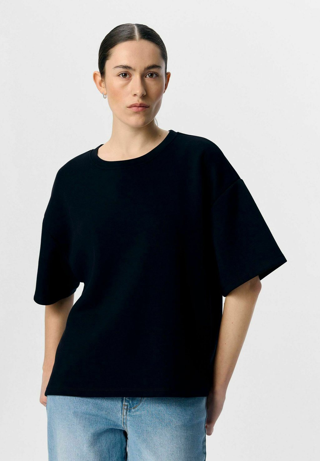 Базовая футболка BOXY Object, черный
Базовая футболка BOXY Object, черный