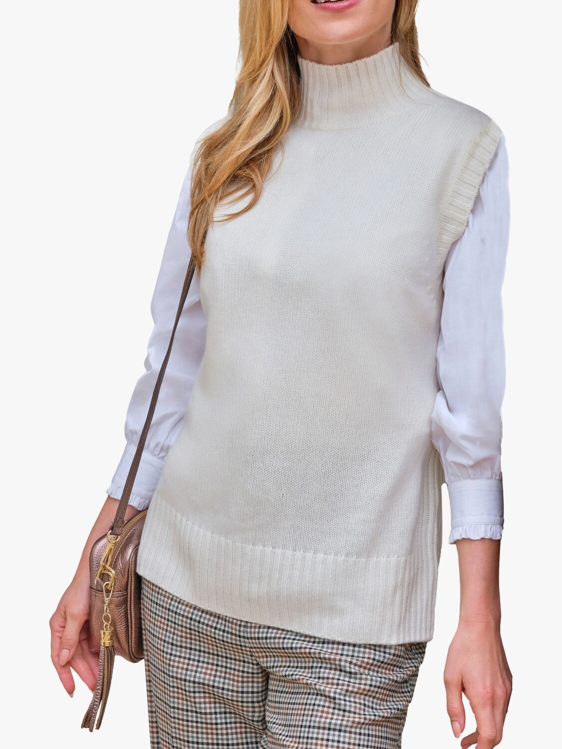 Удлиненная вязаная майка из смеси кашемира и шерсти Pure Collection, мягкий белый
Удлиненная вязаная майка из смеси кашемира и шерсти Pure Collection, мягкий белый