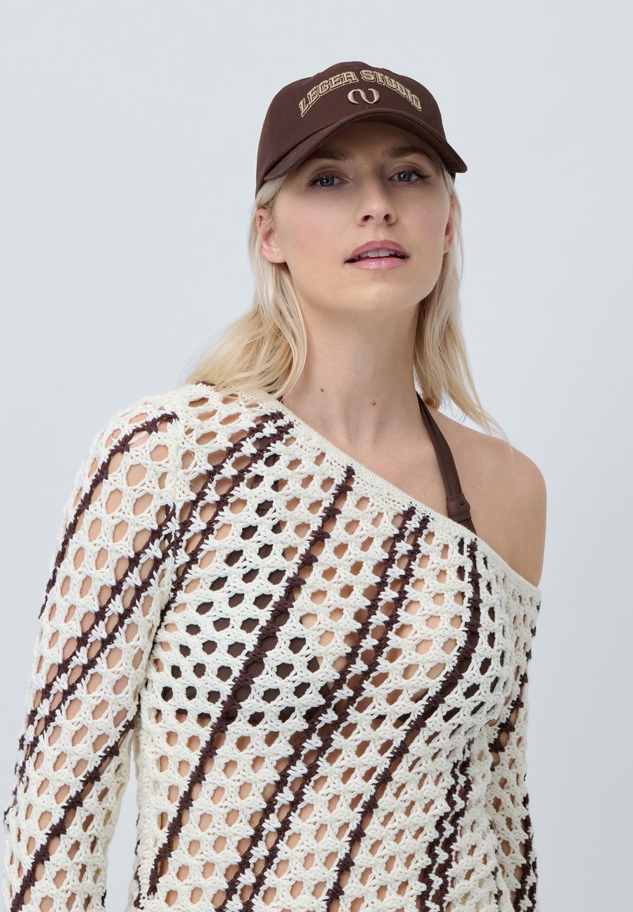 Бейсболка LeGer by Lena Gercke CHADIA, Braun/Brown
Бейсболка LeGer by Lena Gercke CHADIA, Braun/Brown