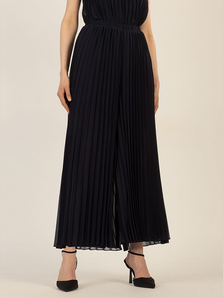 Тканевые брюки APART, черный
Тканевые брюки APART, черный