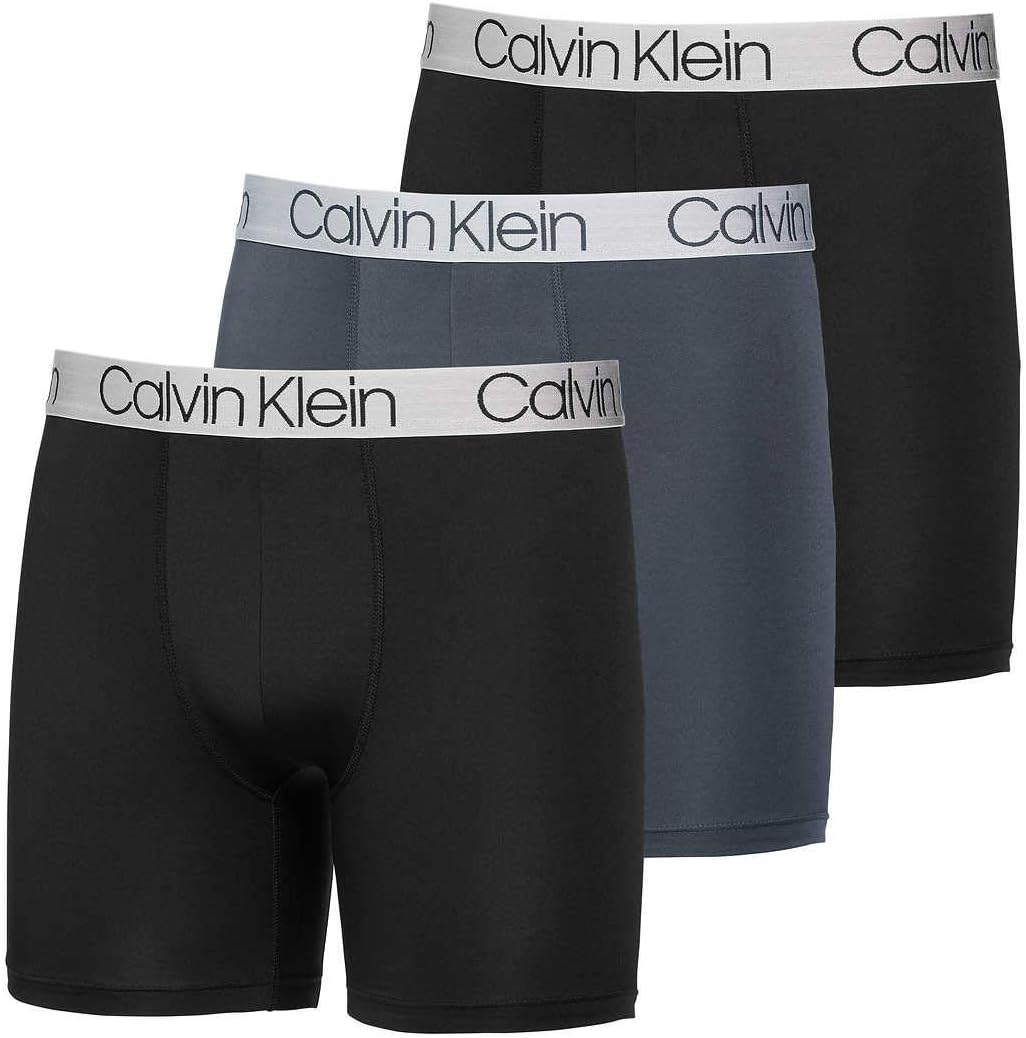 Мужские трусы-боксеры Calvin Klein Micro Mesh, 3 пары, Black/Grey/Black
Мужские трусы-боксеры Calvin Klein Micro Mesh, 3 пары, Black/Grey/Black