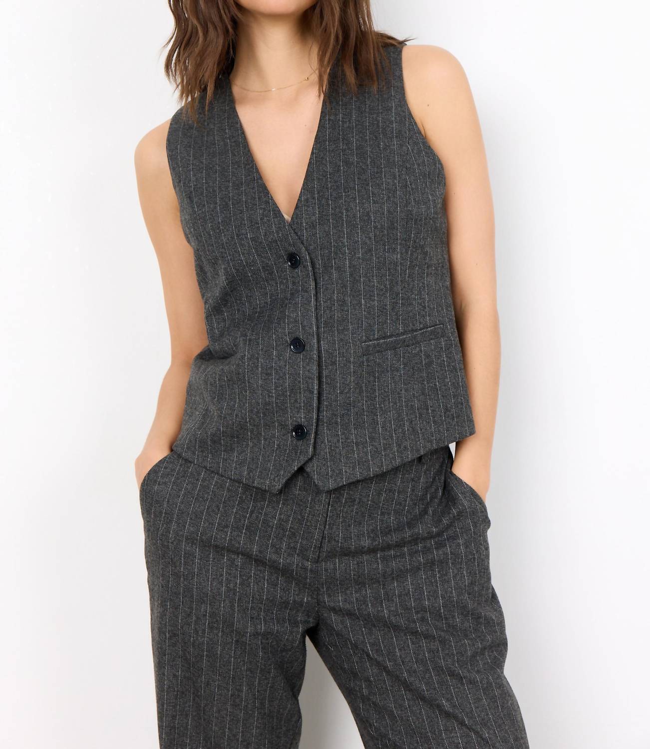 Жилет Виктория в сером цвете Soya Concept, серый
Жилет Виктория в сером цвете Soya Concept, серый