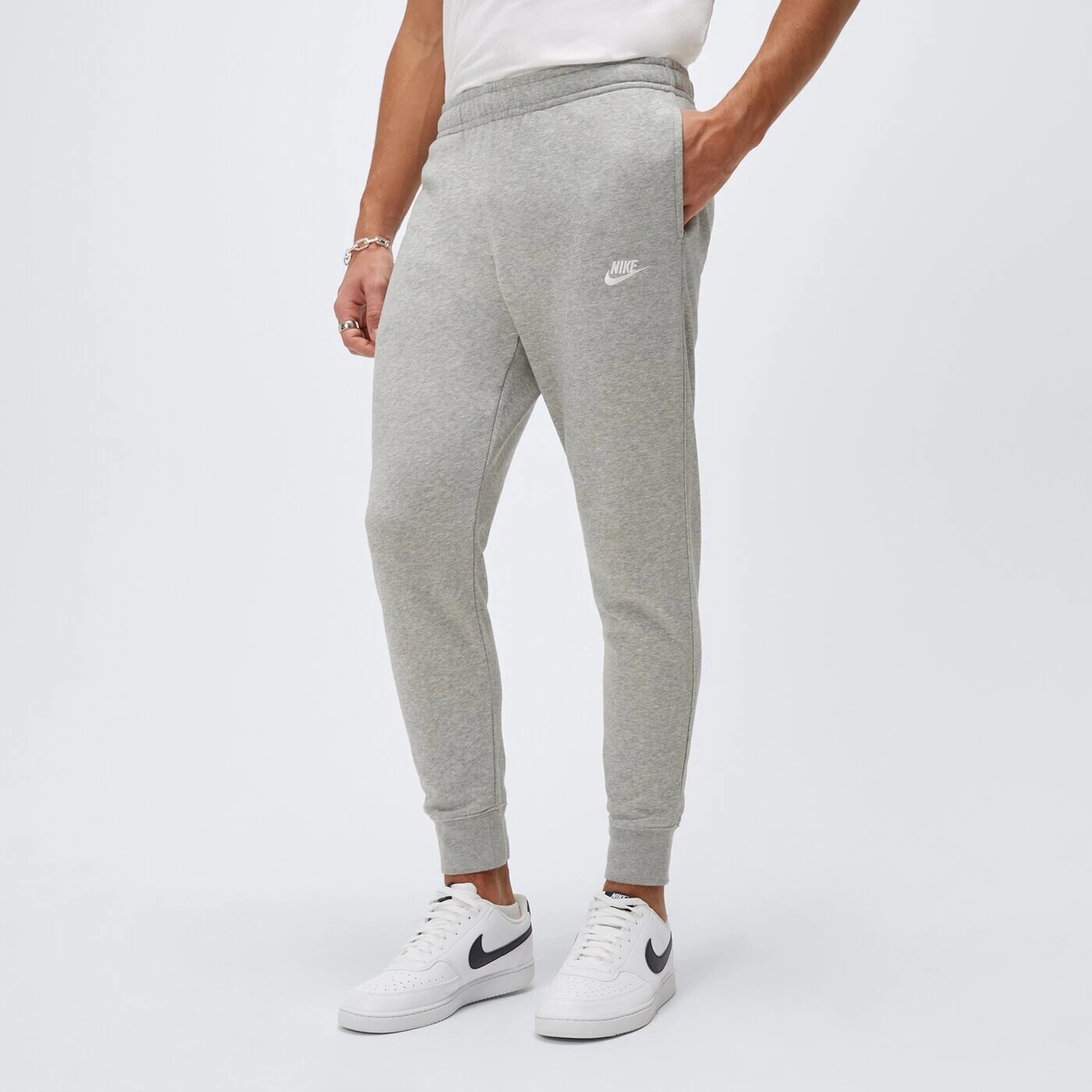 Брюки Nike Club, серый
Брюки Nike Club, серый