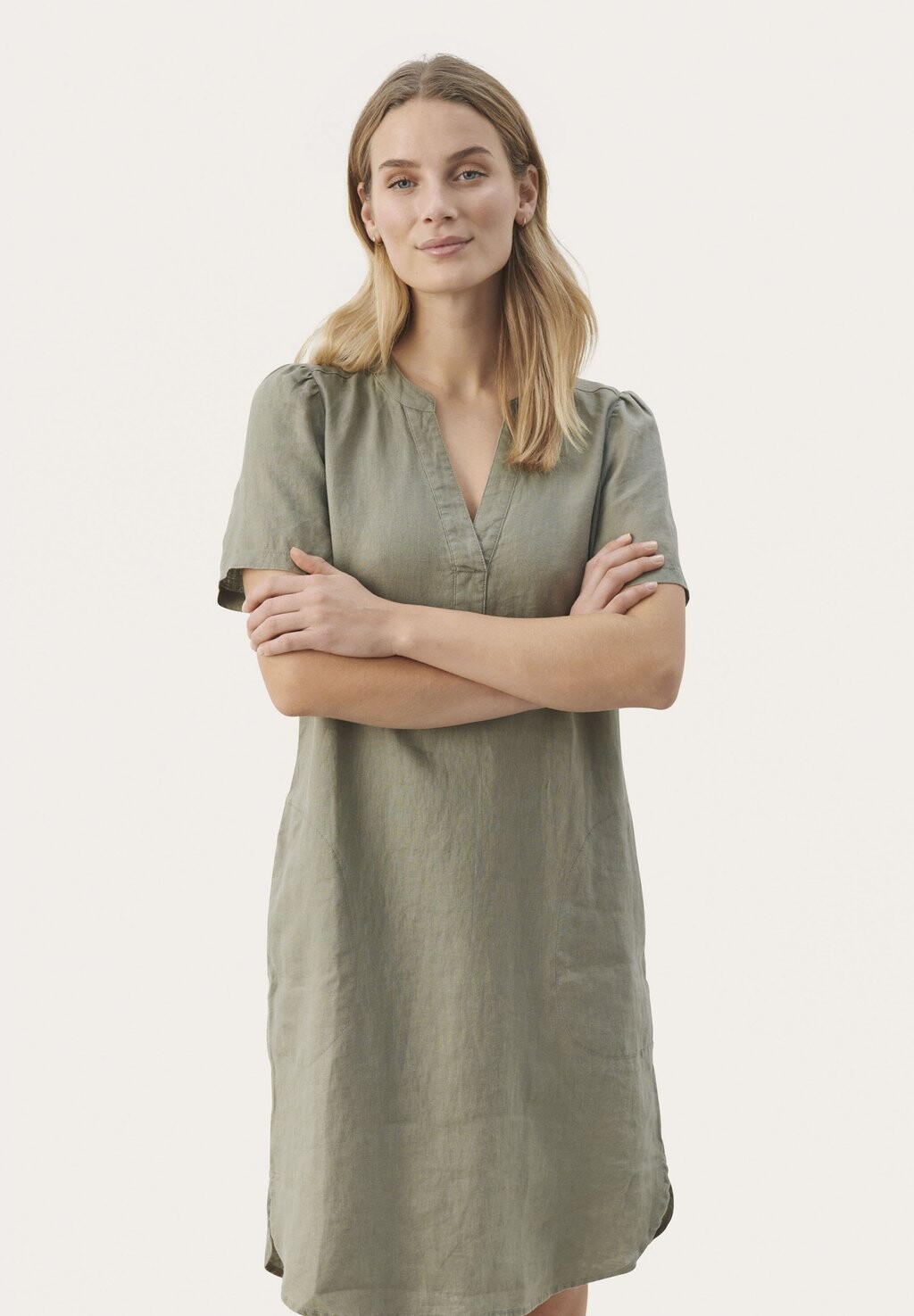 Повседневное платье AMINASE Part Two, хаки
Повседневное платье AMINASE Part Two, хаки