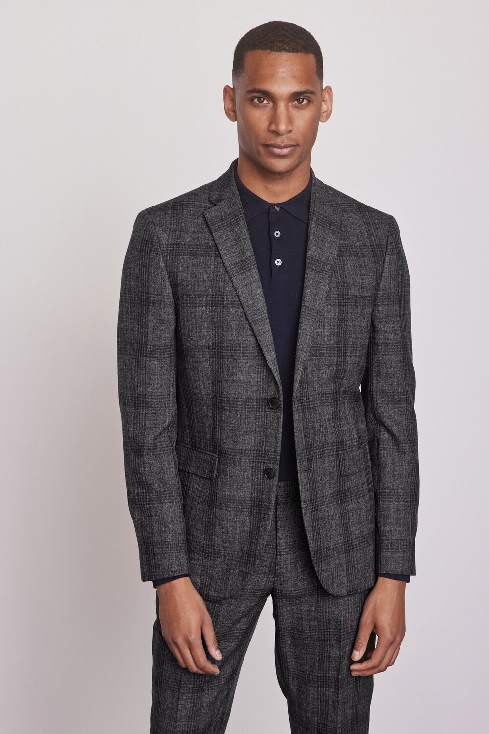 Клетчатый костюм с приталенным жакетом Next, серый
Клетчатый костюм с приталенным жакетом Next, серый