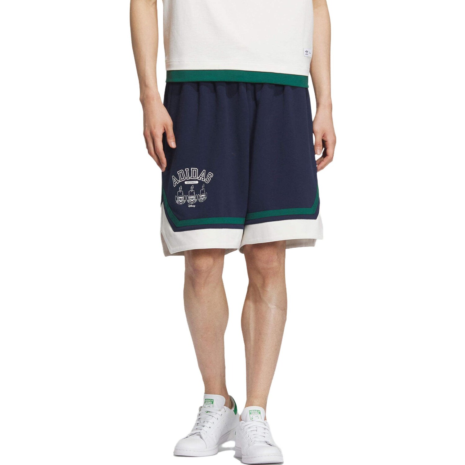 DUMBO Повседневные шорты унисекс темно-синие Adidas Originals, темно-синий
DUMBO Повседневные шорты унисекс темно-синие Adidas Originals, темно-синий