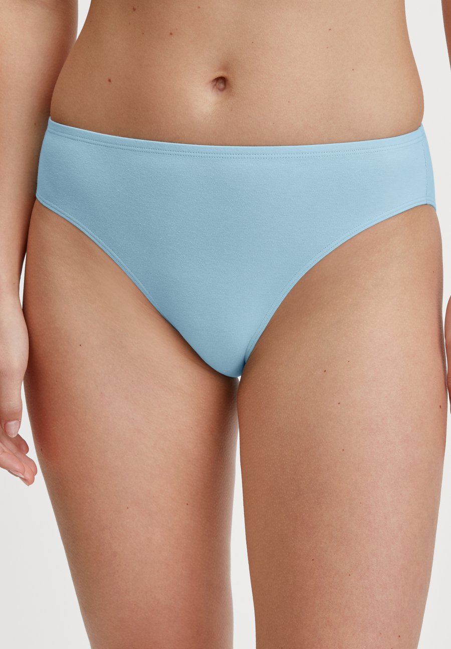 Брифы Calida ESSENTIAL CUT, Cascade Blue/Light Blue
Брифы Calida ESSENTIAL CUT, Cascade Blue/Light Blue