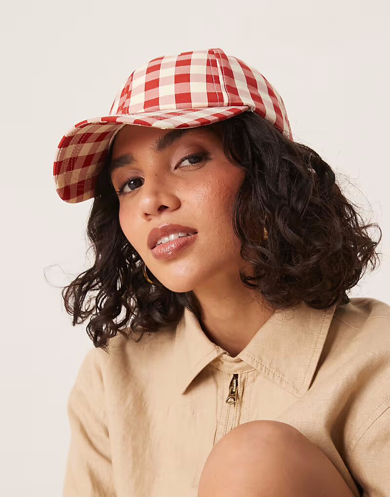 Кепка в клетку My Accessories красного цвета
Кепка в клетку My Accessories красного цвета