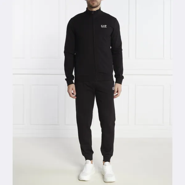 Спортивный костюм приталенного кроя Ea7, черный
Спортивный костюм приталенного кроя Ea7, черный