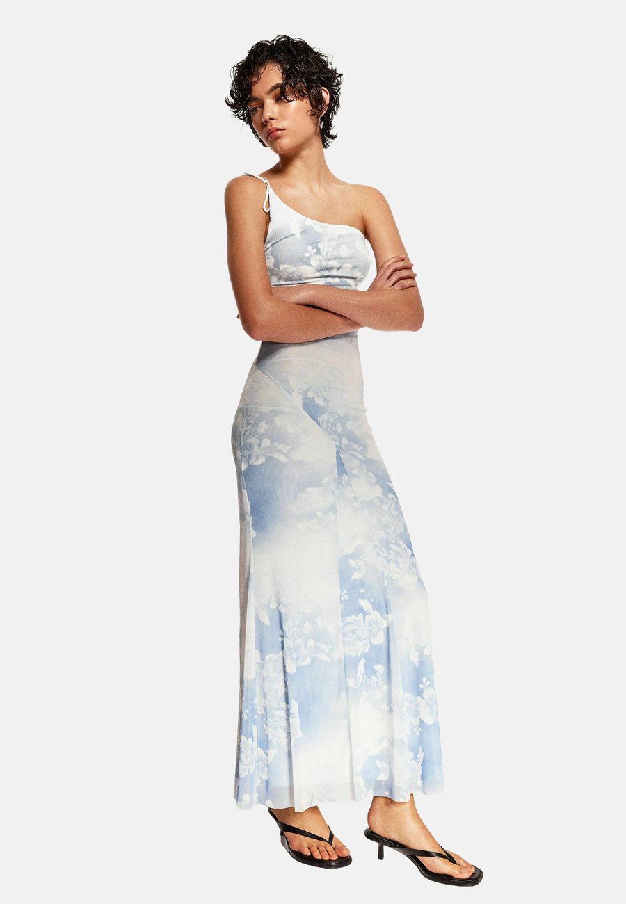 Платье Bershka Maxi dress, Dark Blue
Платье Bershka Maxi dress, Dark Blue