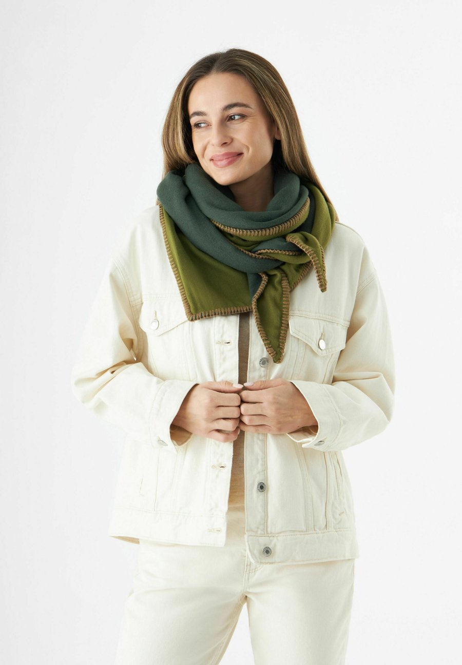 Шарф Codello Scarf, Grün/Green
Шарф Codello Scarf, Grün/Green