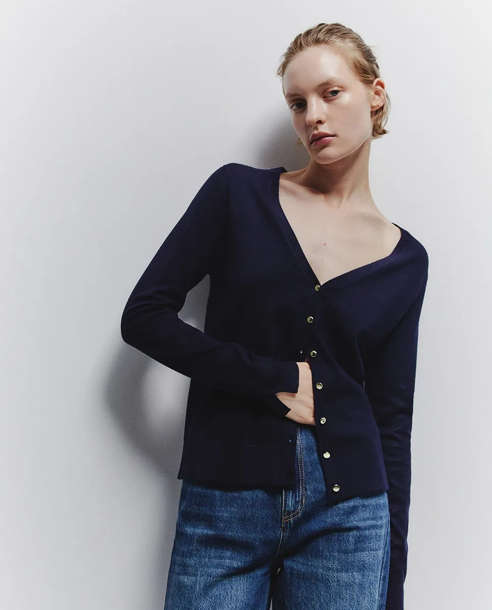 Базовая куртка с воротником Sfera, темно-синий
Базовая куртка с воротником Sfera, темно-синий