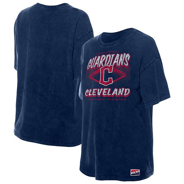 Женская футболка oversize Cleveland Guardians в технике mineral wash, цвет navy New Era
Женская футболка oversize Cleveland Guardians в технике mineral wash, цвет navy New Era