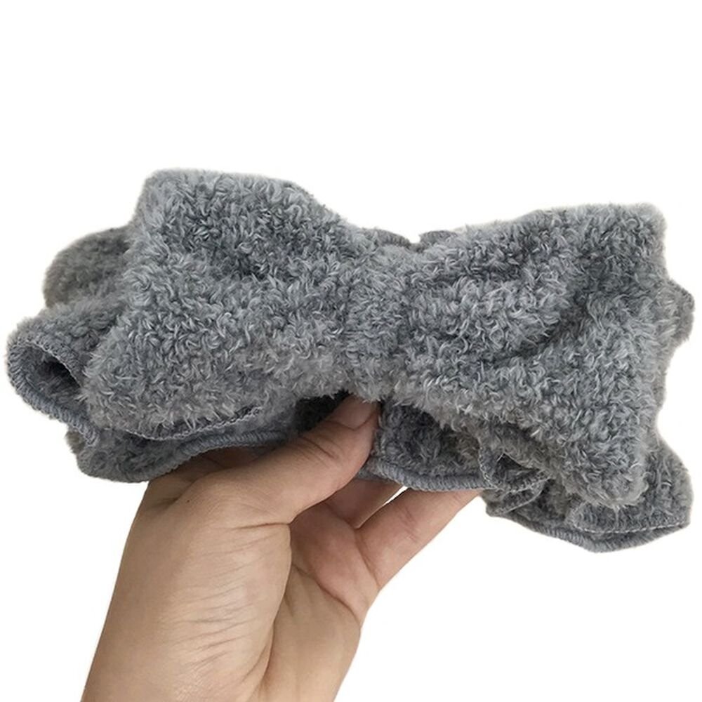 Косметическая серая повязка для волос с бантиком Magboss
Косметическая серая повязка для волос с бантиком Magboss