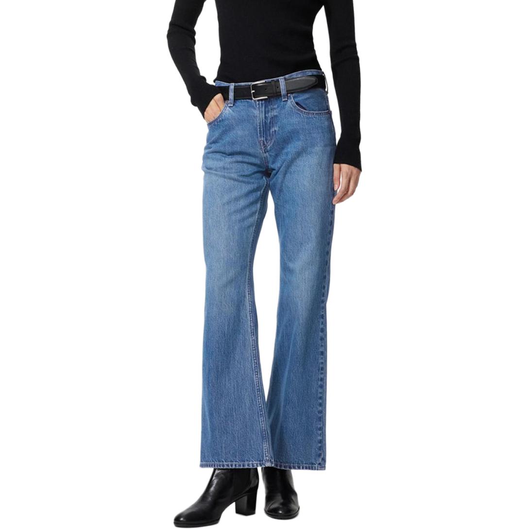 UNIQLO Джинсы женские синие
UNIQLO Джинсы женские синие