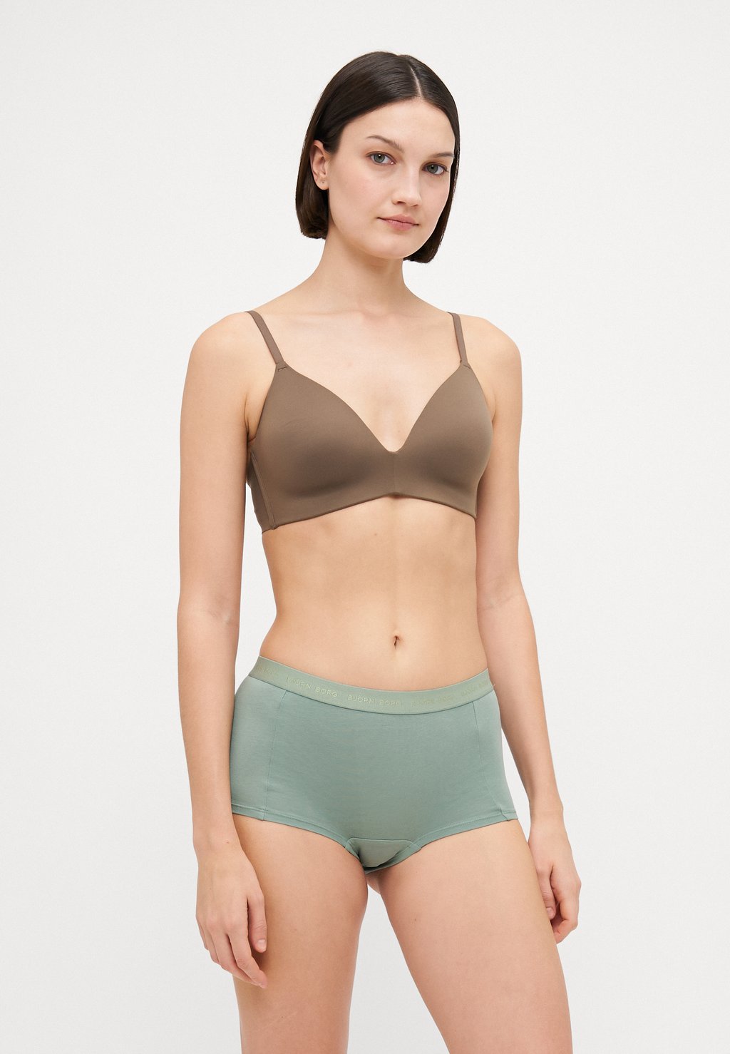 Брюки-кюлоты EVERYDAY 5 PACK Björn Borg, черный
Брюки-кюлоты EVERYDAY 5 PACK Björn Borg, черный