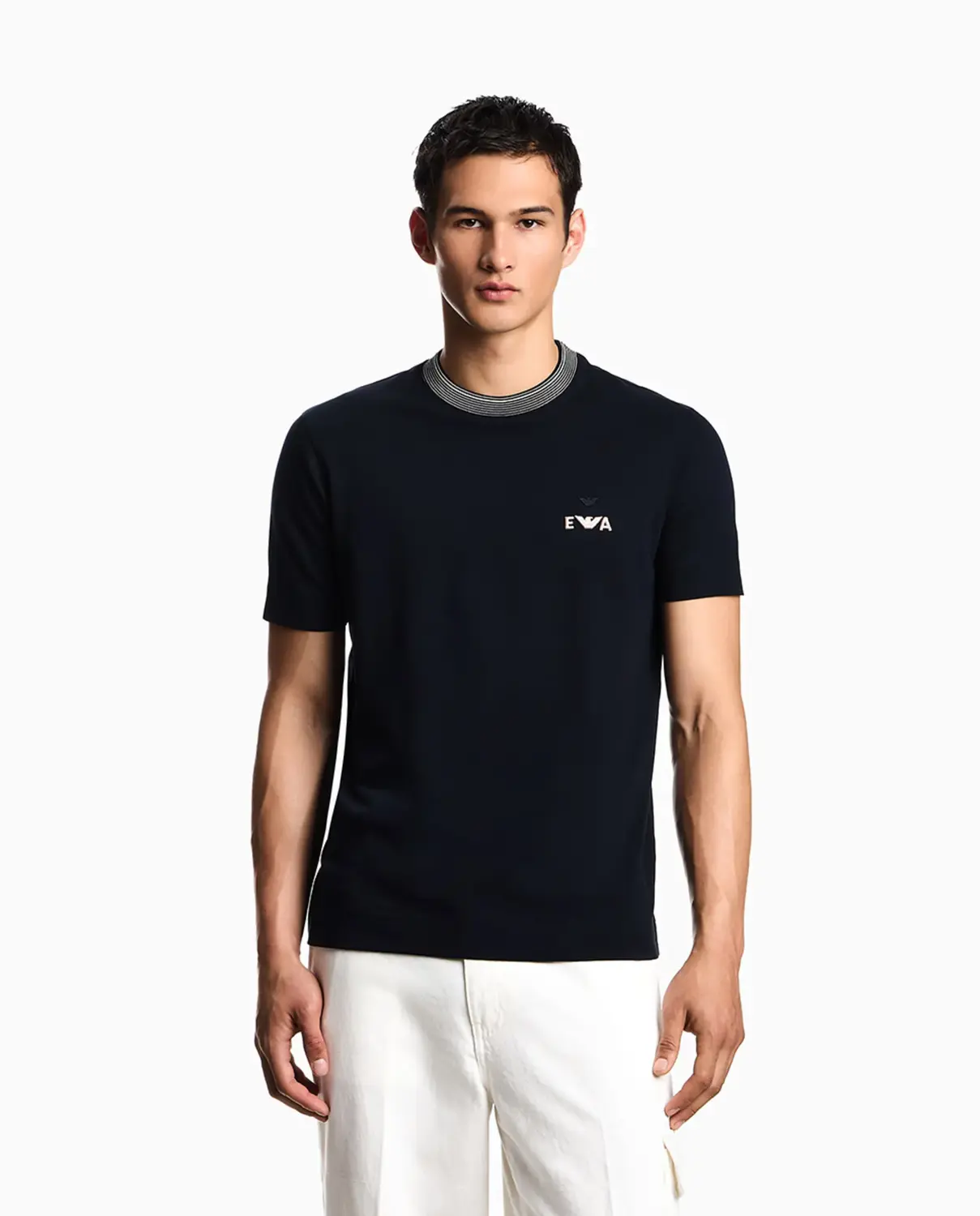 Мужская футболка с коротким рукавом и логотипом на груди Emporio Armani, темно-синий
Мужская футболка с коротким рукавом и логотипом на груди Emporio Armani, темно-синий