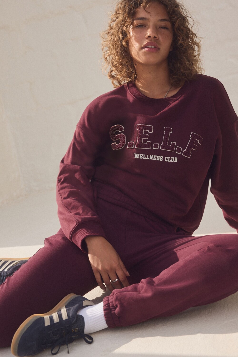 Самозакрепляющиеся джоггеры Next, бургундия
Самозакрепляющиеся джоггеры Next, бургундия