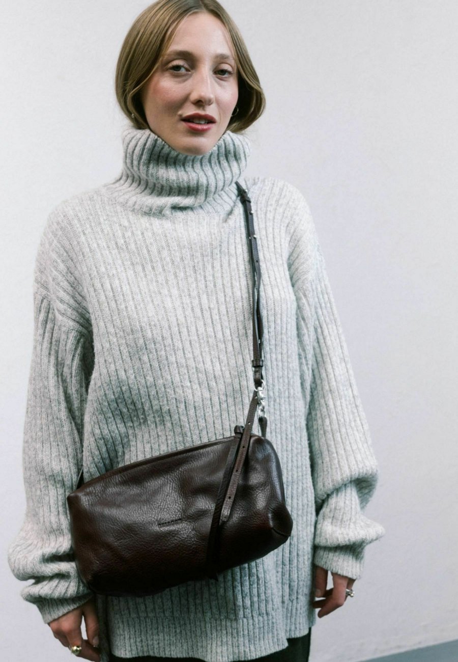 Сумка кросс-боди BALAGAN MARIANNE, Deep Brown/Brown
Сумка кросс-боди BALAGAN MARIANNE, Deep Brown/Brown