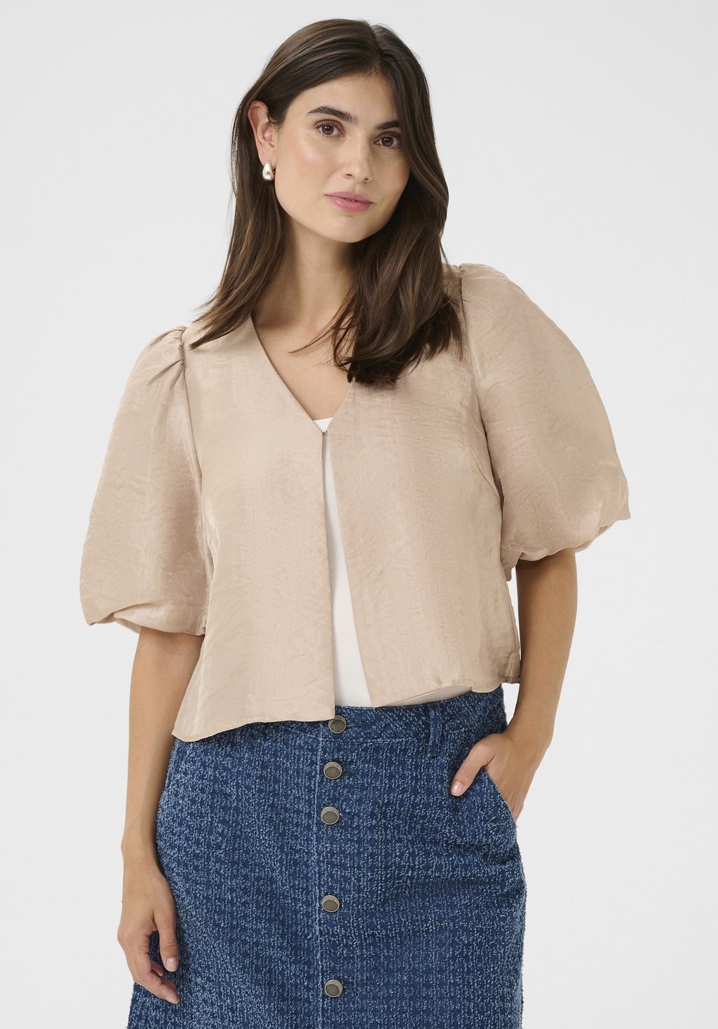 Летняя куртка CUADRIELLE Culture, бежевый
Летняя куртка CUADRIELLE Culture, бежевый