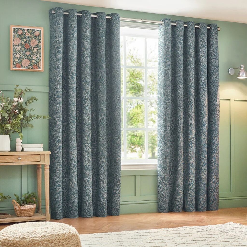 Жаккардовые шторы с люверсами Wylder Nature Grantley RV3191 (229 см x 183 см) (синий Веджвуд)
Жаккардовые шторы с люверсами Wylder Nature Grantley RV3191 (229 см x 183 см) (синий Веджвуд)