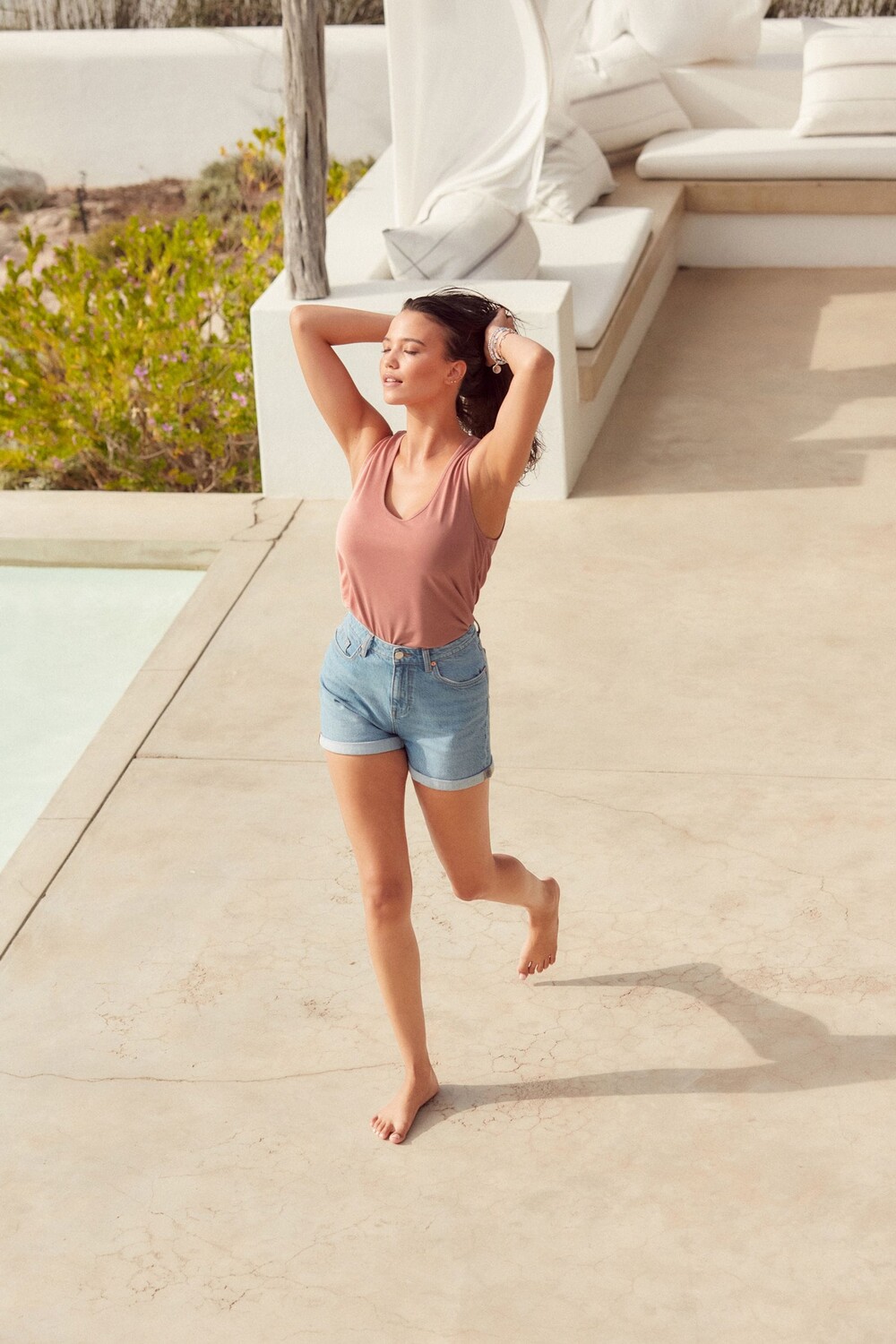 Футболка с широким вырезом из струящегося материала Next, розовый
Футболка с широким вырезом из струящегося материала Next, розовый