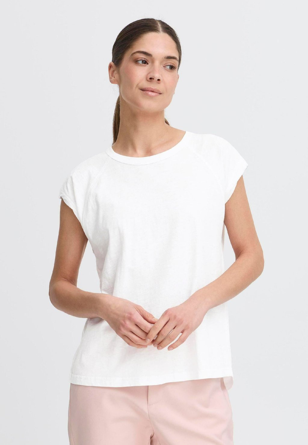 Базовая футболка PZVIKTORIA PULZ, белый
Базовая футболка PZVIKTORIA PULZ, белый