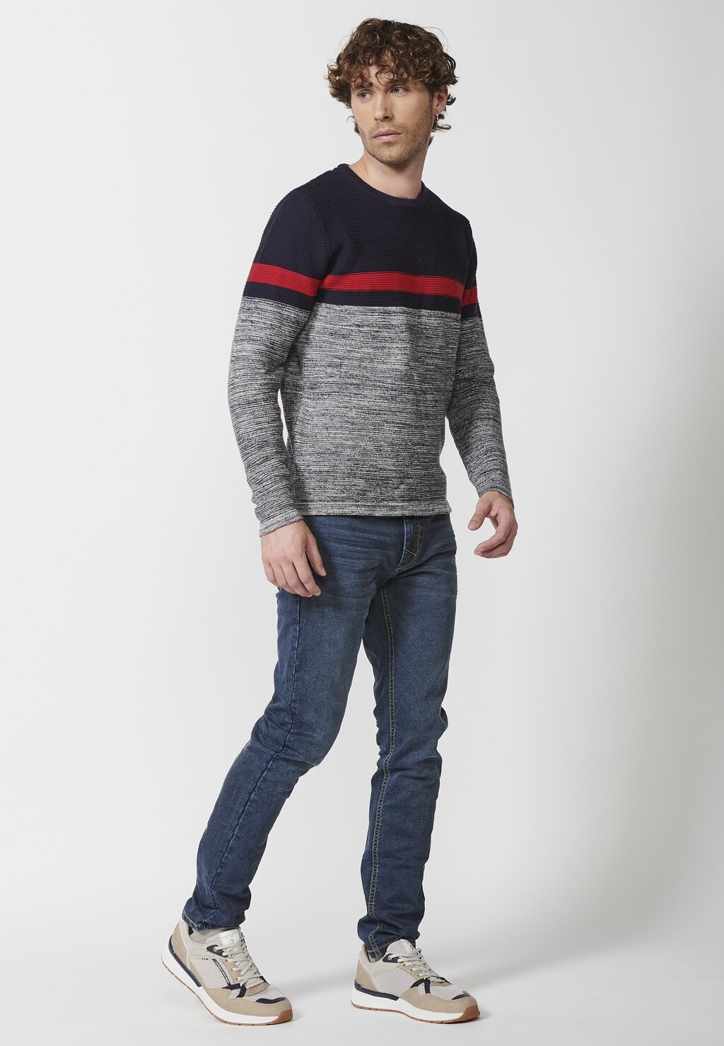 Джемпер Koroshi, темно-синий
Джемпер Koroshi, темно-синий