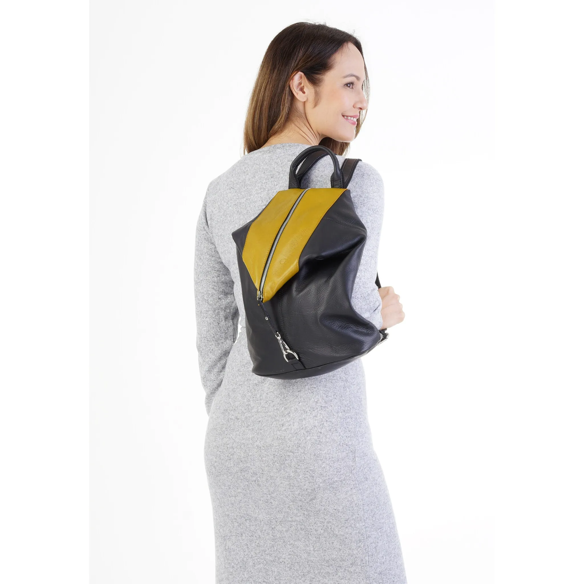 Городской рюкзак Cluty, натуральная кожа, производство Италия, желтый
Городской рюкзак Cluty, натуральная кожа, производство Италия, желтый