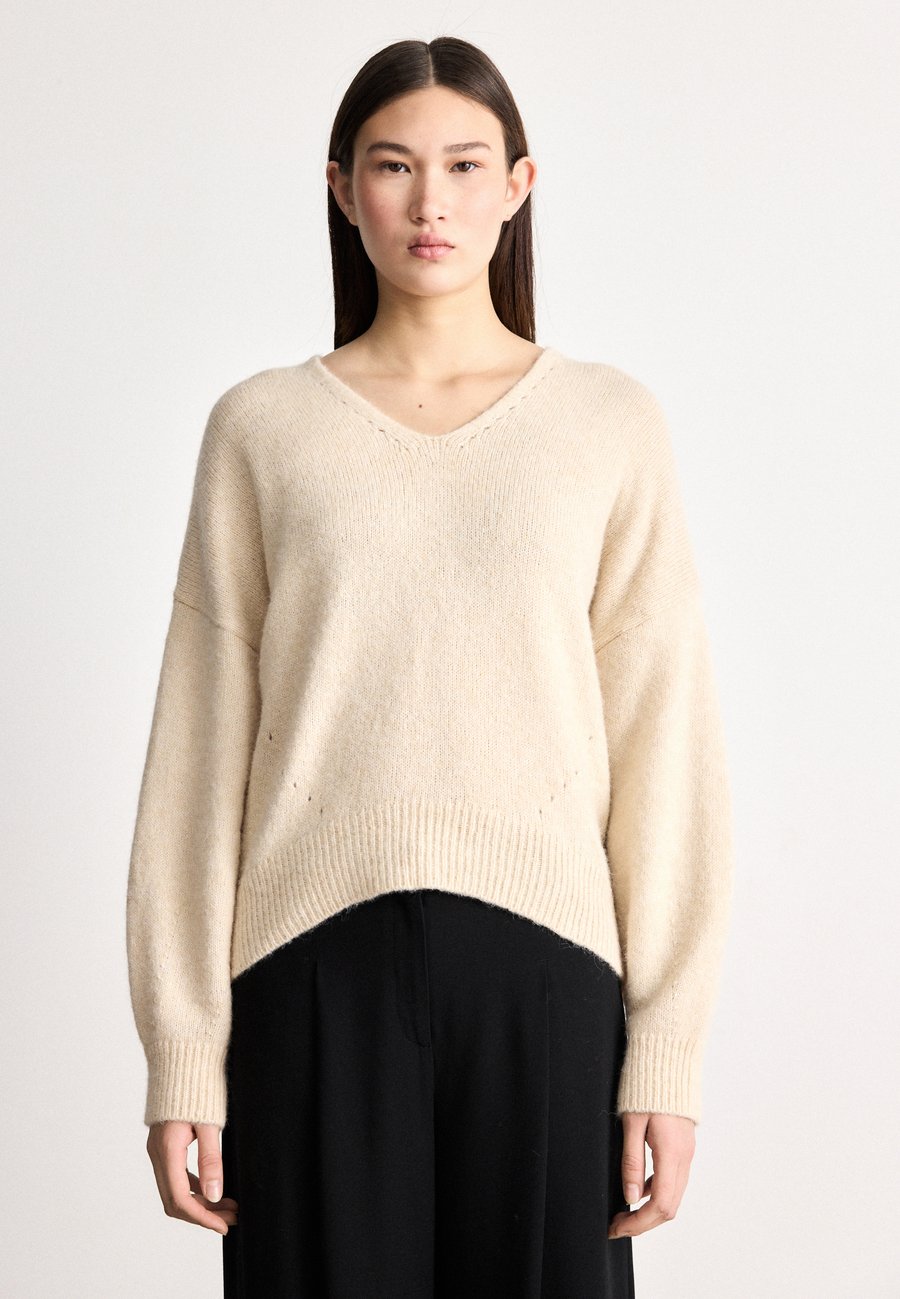 Джемпер BOSS FONDYSSA, Open Beige/Beige
Джемпер BOSS FONDYSSA, Open Beige/Beige