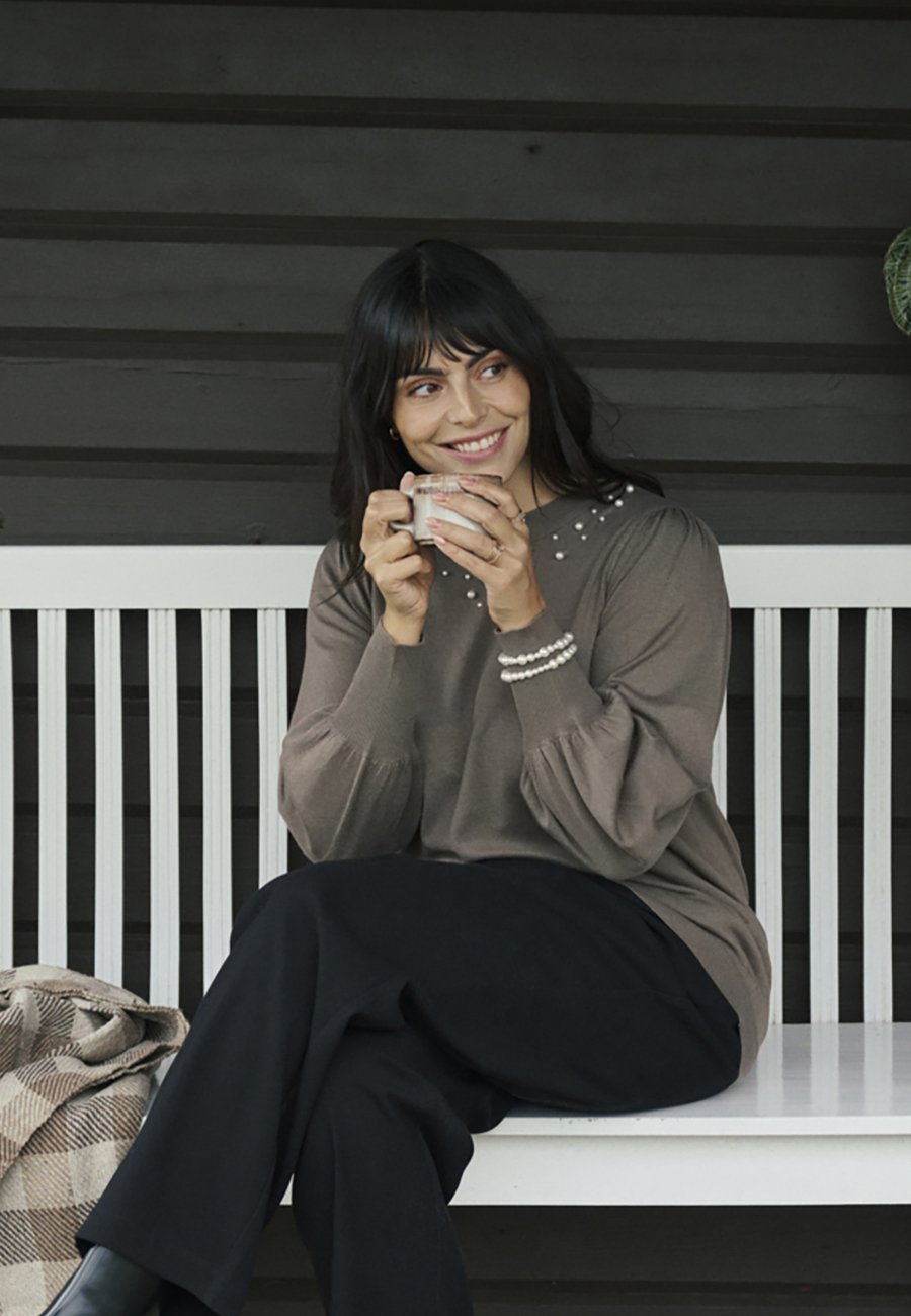 Джемпер Kaffe Curve Jumper, Morel/Mottled Dark Brown
Джемпер Kaffe Curve Jumper, Morel/Mottled Dark Brown