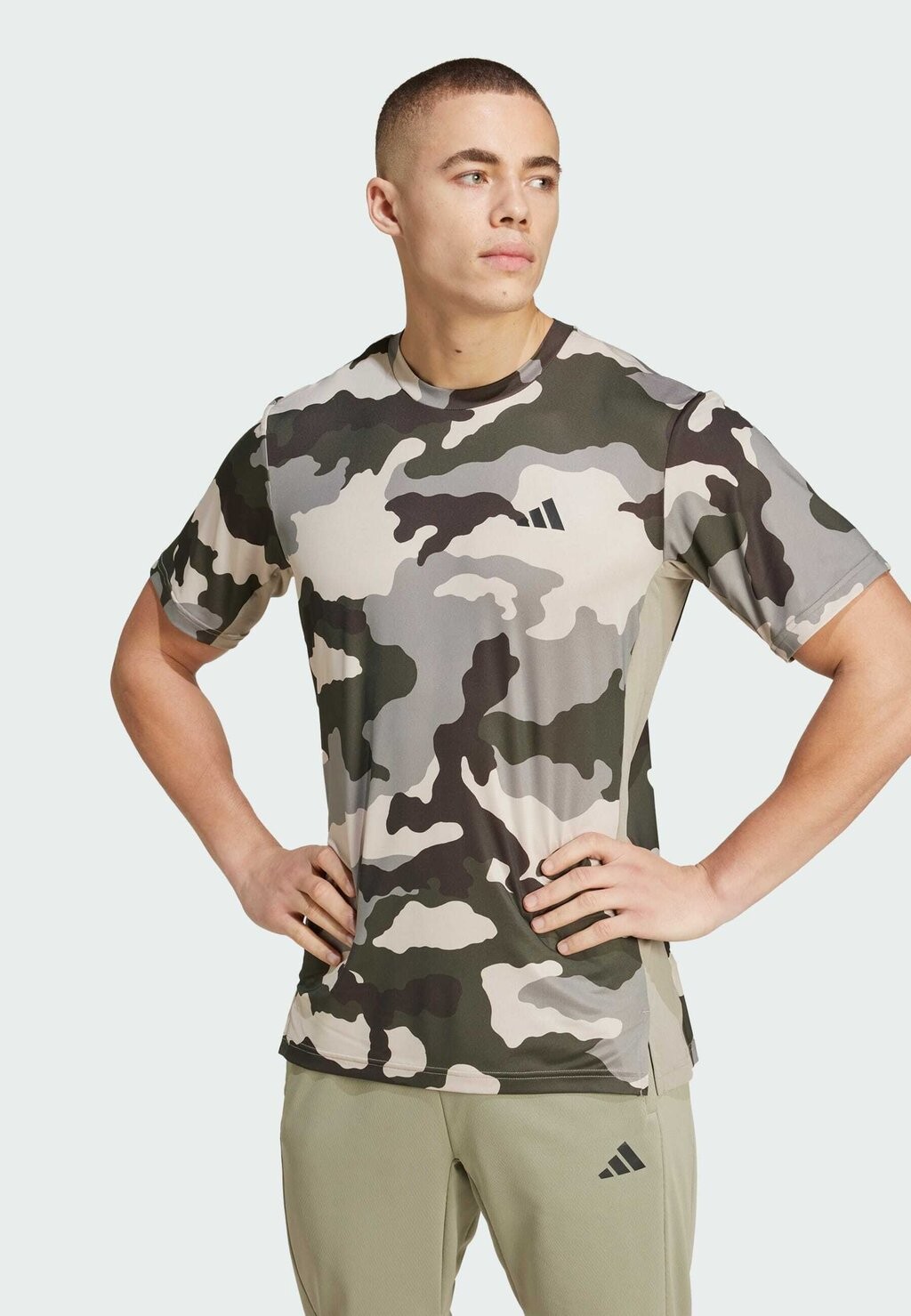 Спортивная футболка Train Essentials Camo Allover adidas Performance, серебряная галька
Спортивная футболка Train Essentials Camo Allover adidas Performance, серебряная галька