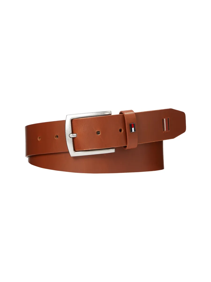 Кожаный ремень Tommy Hilfiger "DENTON 3.5 EXT", с металлической биркой на застежке, цвет Cognac
Кожаный ремень Tommy Hilfiger "DENTON 3.5 EXT", с металлической биркой на застежке, цвет Cognac