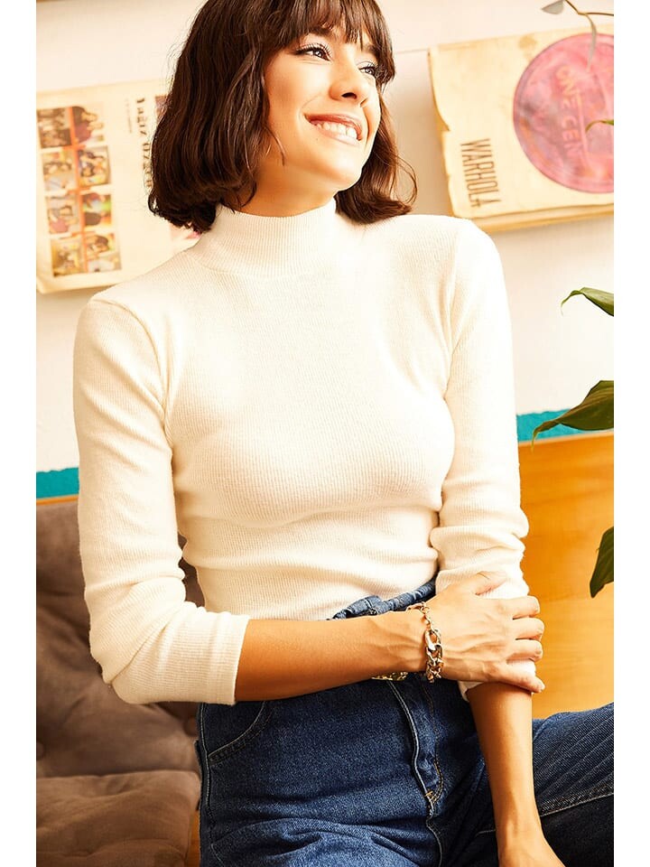 Пуловер Olalook Pullover, кремовый
Пуловер Olalook Pullover, кремовый