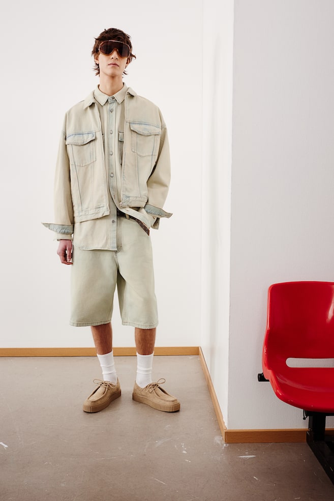 Мешковатые джинсовые шорты H&M, голубой
Мешковатые джинсовые шорты H&M, голубой