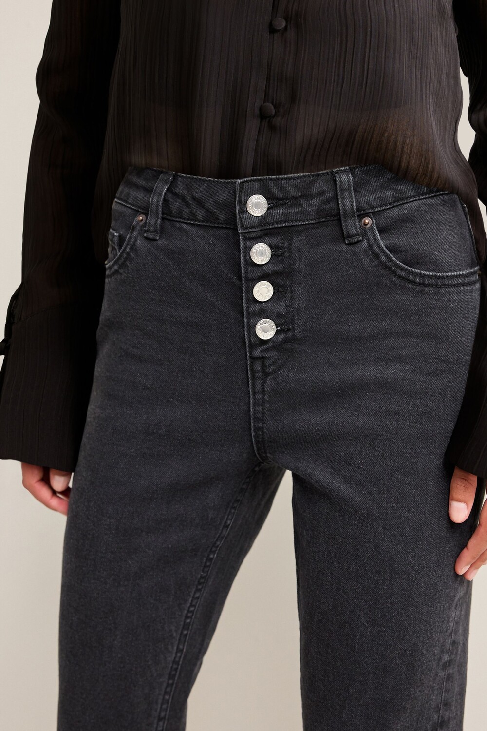 Комфортные эластичные джинсы с прямыми штанинами Next, черный
Комфортные эластичные джинсы с прямыми штанинами Next, черный