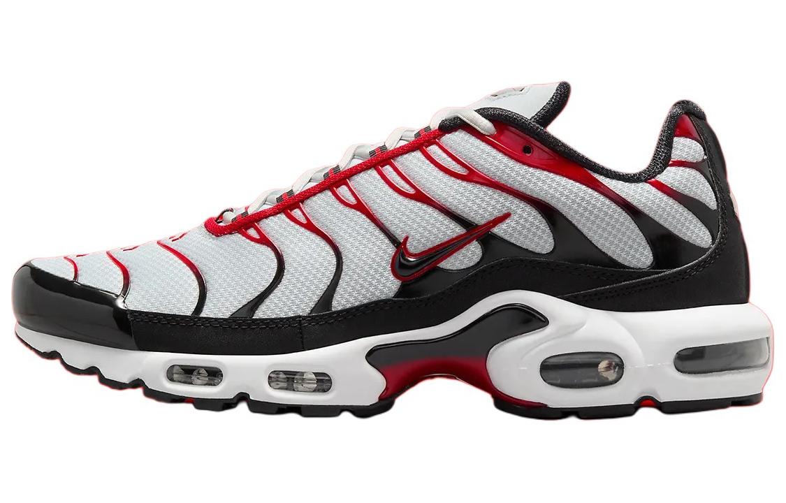 Nike Air Max Plus Pure Platinum Black University Red, черный серый красный
Nike Air Max Plus Pure Platinum Black University Red, черный серый красный