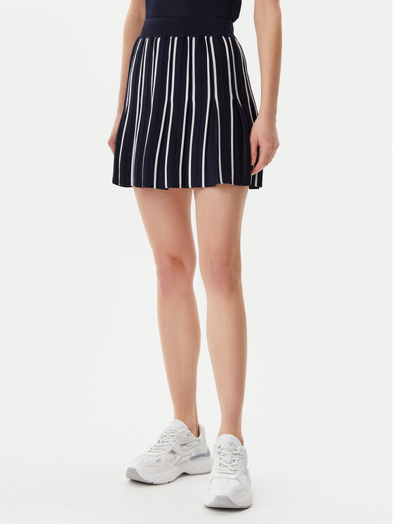 Юбка в складку стандартный крой V5GD00 Z3D60 Guess, черный
Юбка в складку стандартный крой V5GD00 Z3D60 Guess, черный