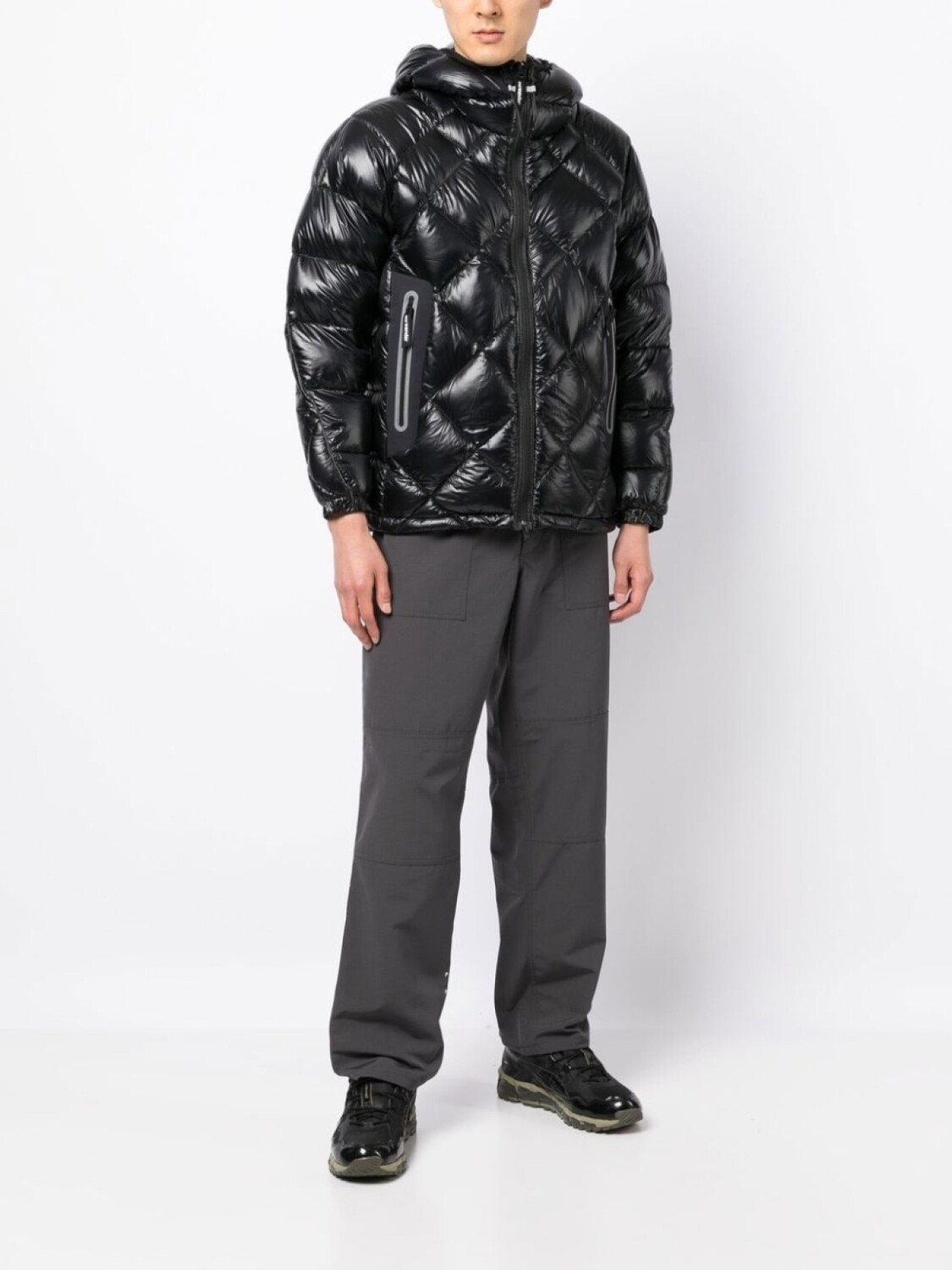 and Wander пуховик с капюшоном, черный
and Wander пуховик с капюшоном, черный