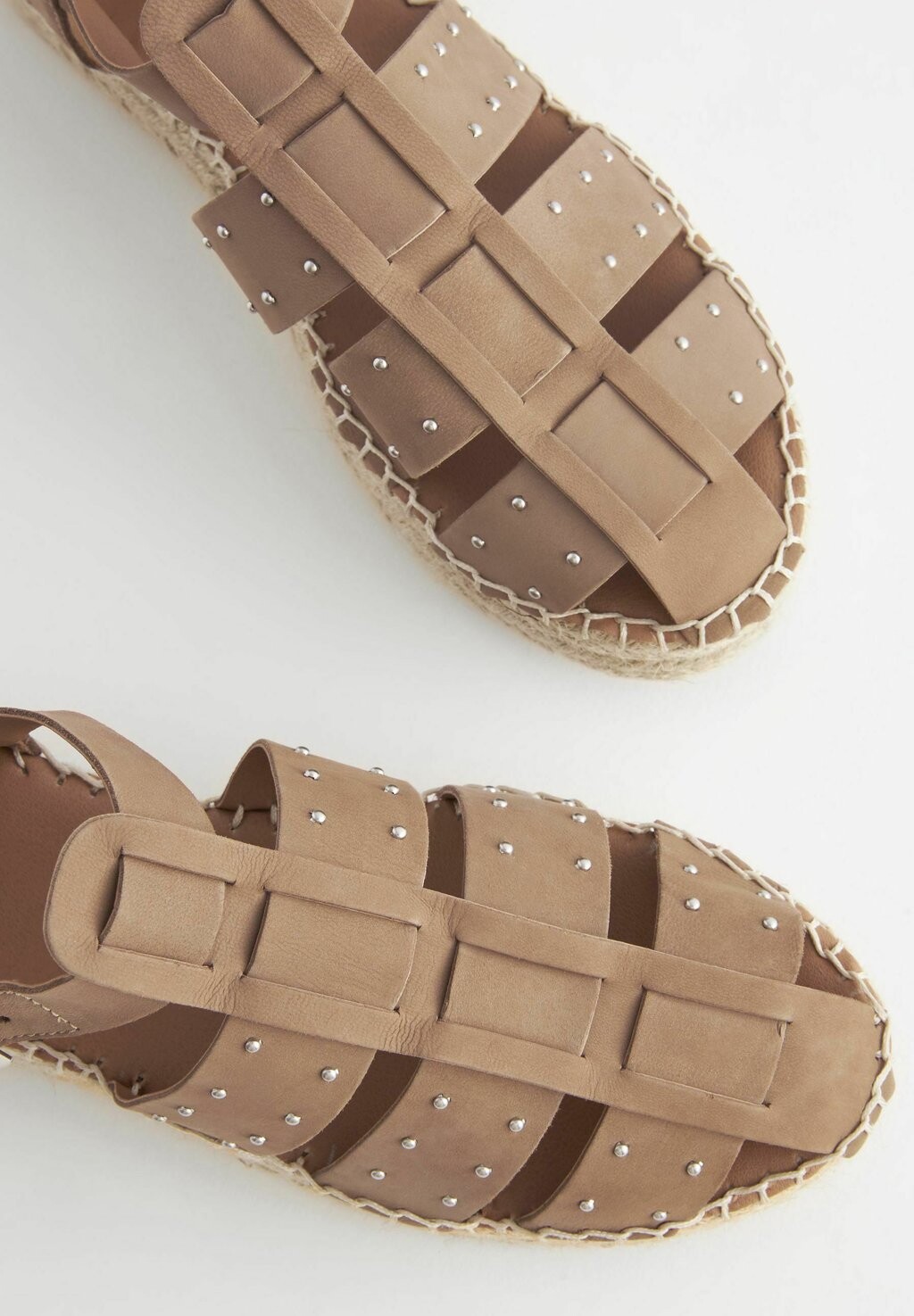 Туфли парусиновые на танкетке Forever Comfort Chunky Fisherman Next, темно-коричневые
Туфли парусиновые на танкетке Forever Comfort Chunky Fisherman Next, темно-коричневые