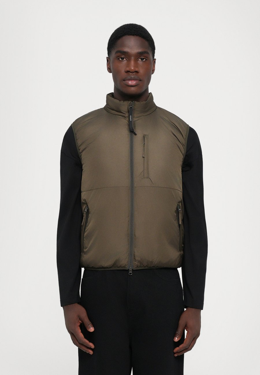 Куртка ASPESI GILET , Military/Green
Куртка ASPESI GILET , Military/Green