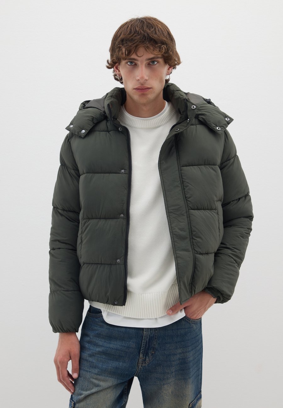 Куртка B.ANGEL Winter jacket, Army Green/Dark Green
Куртка B.ANGEL Winter jacket, Army Green/Dark Green