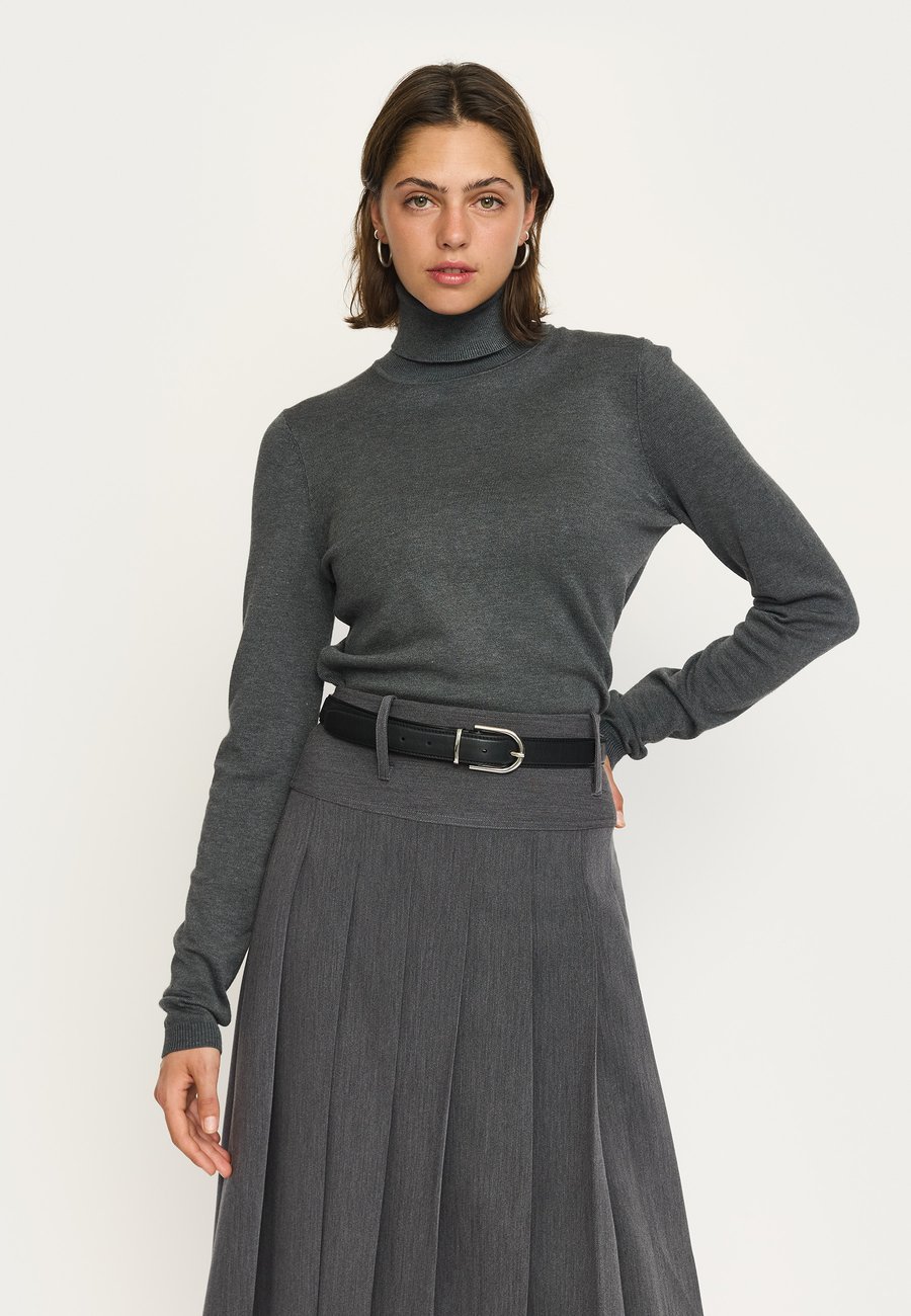 Джемпер Soft Rebels MARLA ROLLNECK, Chimera Melange/Green
Джемпер Soft Rebels MARLA ROLLNECK, Chimera Melange/Green